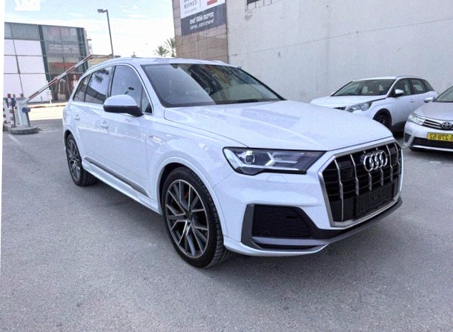 Audi Q7 2024