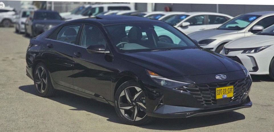 Hyundai Elantra 2022