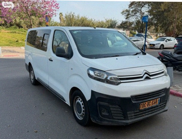 Citroën Jumpy Large N1 Auto Diesel Van Large 3 Seats 4 Doors 2.0 (177 HP) 2019