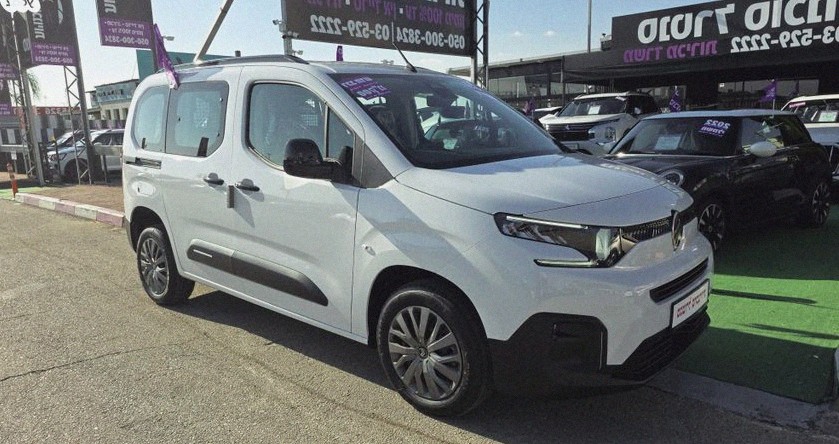 Citroën Berlingo Shine Pack אוט׳ דיזל קומבי 5 מק 5 דל 1.5 (130 כ״ס)