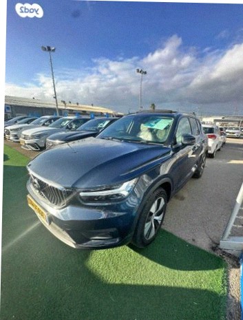 Volvo XC40 2021