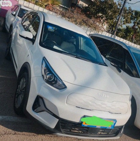 Kia Niro Plus 2023