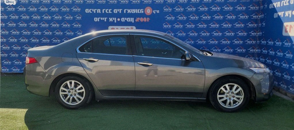 Honda Accord Luxury Auto 2.0 (156 hp)