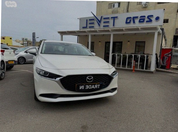 Mazda 3 2023