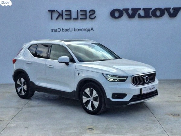 Volvo XC40 2021
