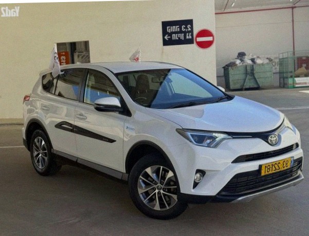 تويوتا RAV4 بريميوم هايبرد أوتوماتيك 2.5 (155 حصان) 2017