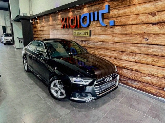 Audi A4 2021