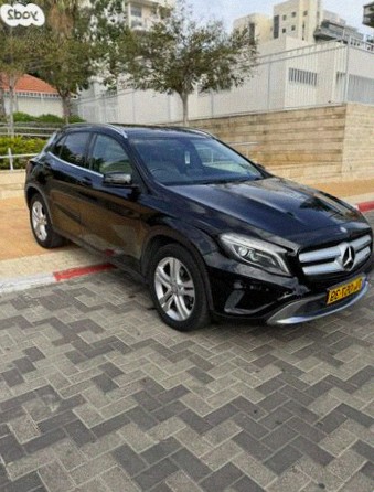 Mercedes-Benz GLA 2017
