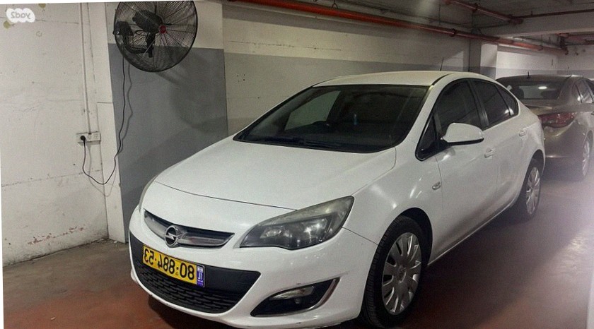Opel Astra 2014