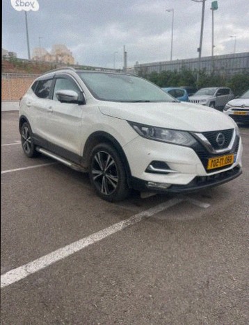 Nissan Qashqai Acenta Tech автомат бензин 1.3