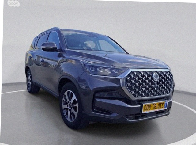 SsangYong Rexton EX אוט׳ 7 מק 2.2