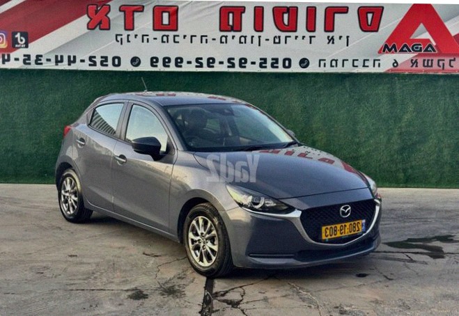 Mazda 2 2022