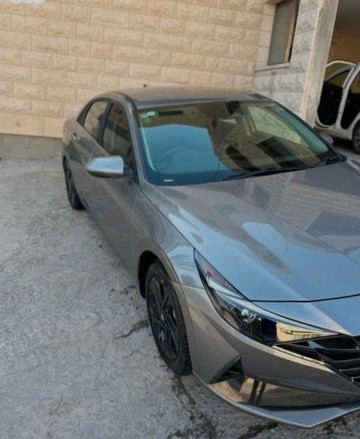 Hyundai Elantra Premium هجين أوتوماتيك 1.6 (139 حصان)