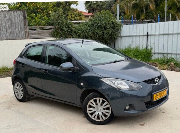 Mazda 2 2008