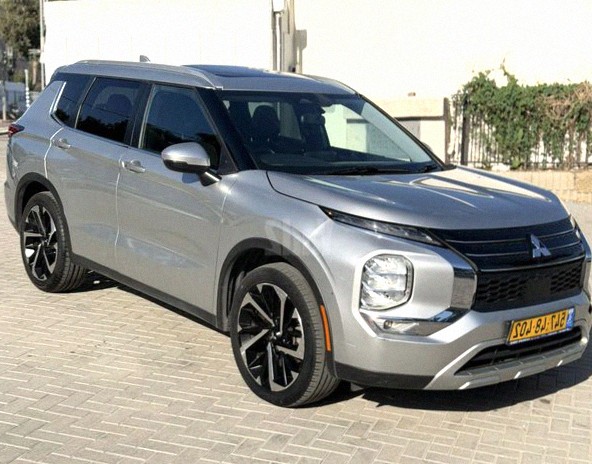 Mitsubishi Outlander 2021