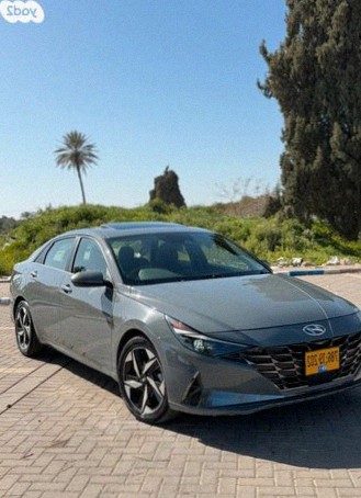 Hyundai Elantra 2022