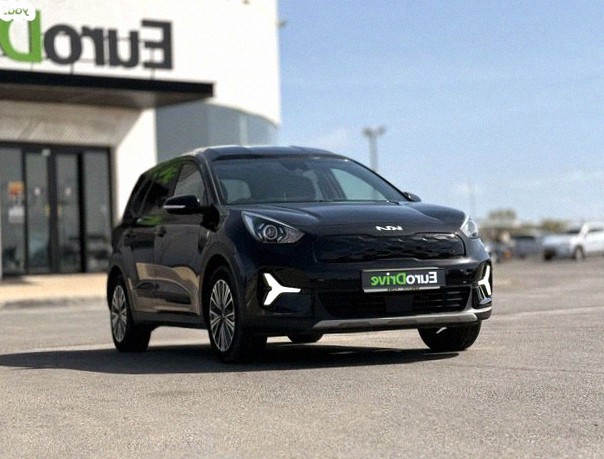 Kia Niro Plus 2023